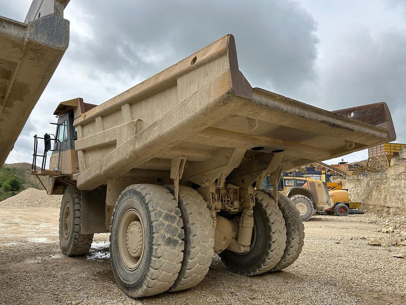 Caterpillar 771D - Istovarivač: slika Caterpillar 771D - Istovarivač Caterpillar 771D - Istovarivač: slika Caterpillar 771D - Istovarivač