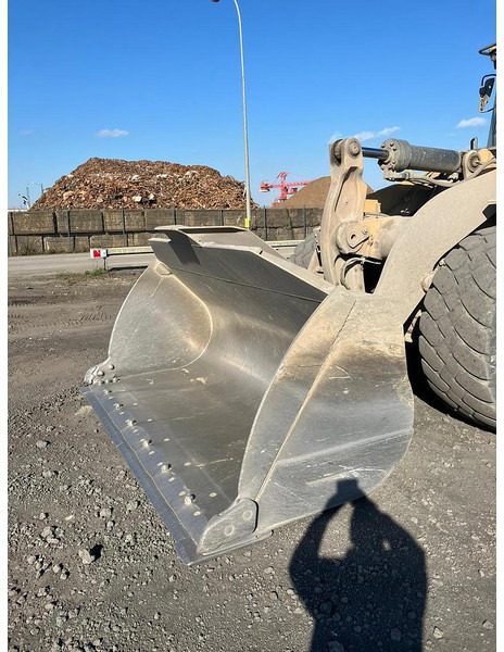 Caterpillar 966MXE - Korpa: slika Caterpillar 966MXE - Korpa Caterpillar 966MXE - Korpa: slika Caterpillar 966MXE - Korpa