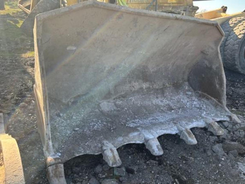 Caterpillar 973D - Korpa: slika Caterpillar 973D - Korpa Caterpillar 973D - Korpa: slika Caterpillar 973D - Korpa