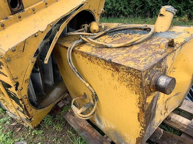 Građevinski strojevi Caterpillar Cat 769 C Cat 771D and Cat 773B pour piece / for parts -: slika Građevinski strojevi Caterpillar Cat 769 C Cat 771D and Cat 773B pour piece / for parts - Građevinski strojevi Caterpillar Cat 769 C Cat 771D and Cat 773B pour piece / for parts -: slika Građevinski strojevi Caterpillar Cat 769 C Cat 771D and Cat 773B pour piece / for parts -