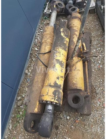 Liebherr A914 - Blok cilindra: slika Liebherr A914 - Blok cilindra Liebherr A914 - Blok cilindra: slika Liebherr A914 - Blok cilindra