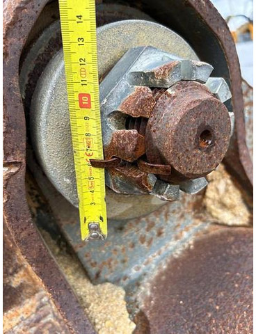 Liebherr SW77 - R954CHD Li - Korpa za bager: slika Liebherr SW77 - R954CHD Li - Korpa za bager Liebherr SW77 - R954CHD Li - Korpa za bager: slika Liebherr SW77 - R954CHD Li - Korpa za bager