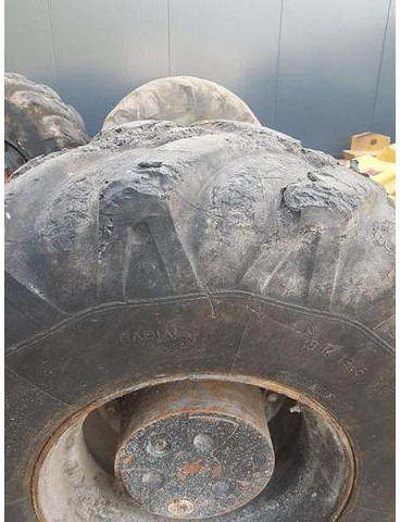Michelin 18R19.5XF - Gume i felge: slika Michelin 18R19.5XF - Gume i felge Michelin 18R19.5XF - Gume i felge: slika Michelin 18R19.5XF - Gume i felge