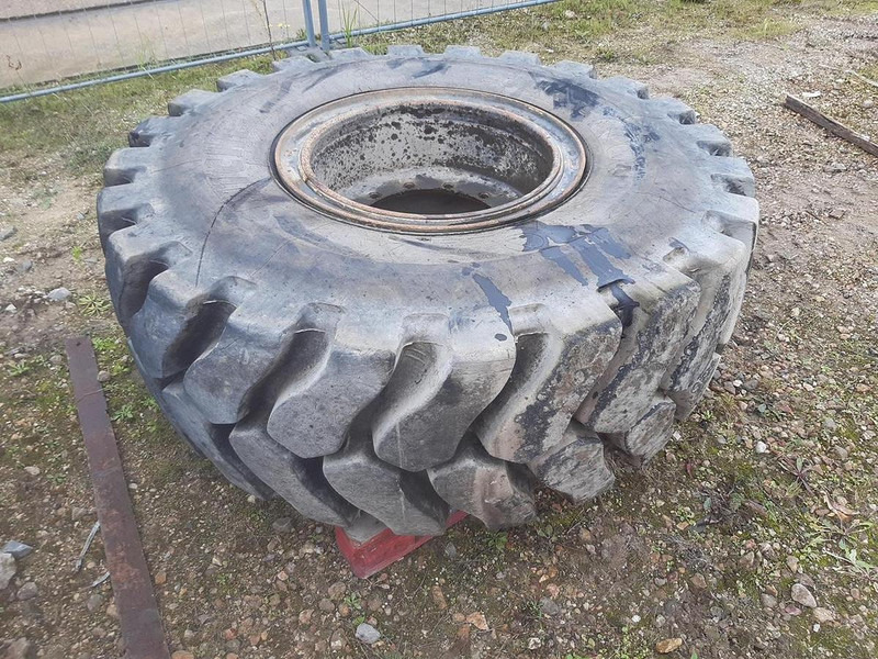 Michelin 20.5R25XLDD2A - Guma: slika Michelin 20.5R25XLDD2A - Guma Michelin 20.5R25XLDD2A - Guma: slika Michelin 20.5R25XLDD2A - Guma