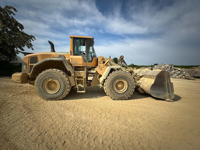 Volvo L150G - Utovarivač: slika Volvo L150G - Utovarivač Volvo L150G - Utovarivač: slika Volvo L150G - Utovarivač