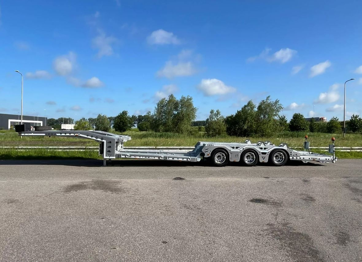 Zakup PROMAX 3 AXLE TRUCK CARRIER PROMAX 3 AXLE TRUCK CARRIER: slika Zakup PROMAX 3 AXLE TRUCK CARRIER PROMAX 3 AXLE TRUCK CARRIER