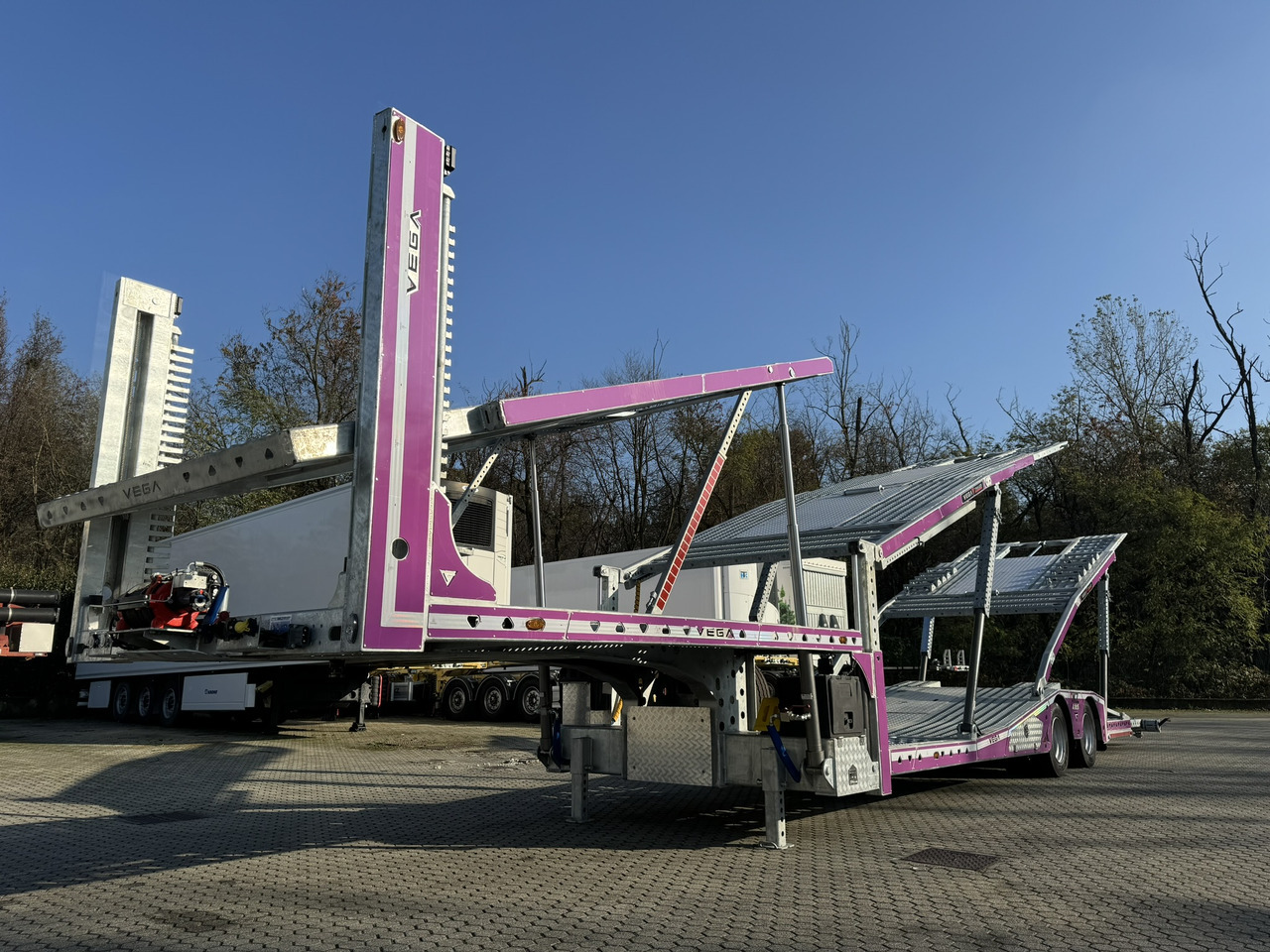 Vega Trailer 2 Axle Jeep Transporter (Vehicles) - Poluprikolica za prijevoz automobila: slika Vega Trailer 2 Axle Jeep Transporter (Vehicles) - Poluprikolica za prijevoz automobila Vega Trailer 2 Axle Jeep Transporter (Vehicles) - Poluprikolica za prijevoz automobila: slika Vega Trailer 2 Axle Jeep Transporter (Vehicles) - Poluprikolica za prijevoz automobila