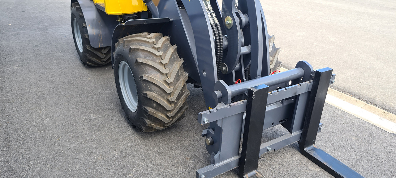 Novi Zglobni utovarivač Eurotrac W11 Radlader Hoflader: slika Novi Zglobni utovarivač Eurotrac W11 Radlader Hoflader Novi Zglobni utovarivač Eurotrac W11 Radlader Hoflader: slika Novi Zglobni utovarivač Eurotrac W11 Radlader Hoflader