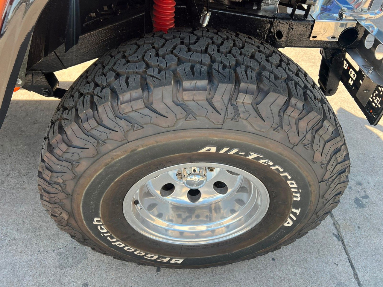 SUV Jeep Wrangler  * V8 UMBAU * OLDTIMER * TOP *: slika SUV Jeep Wrangler  * V8 UMBAU * OLDTIMER * TOP *