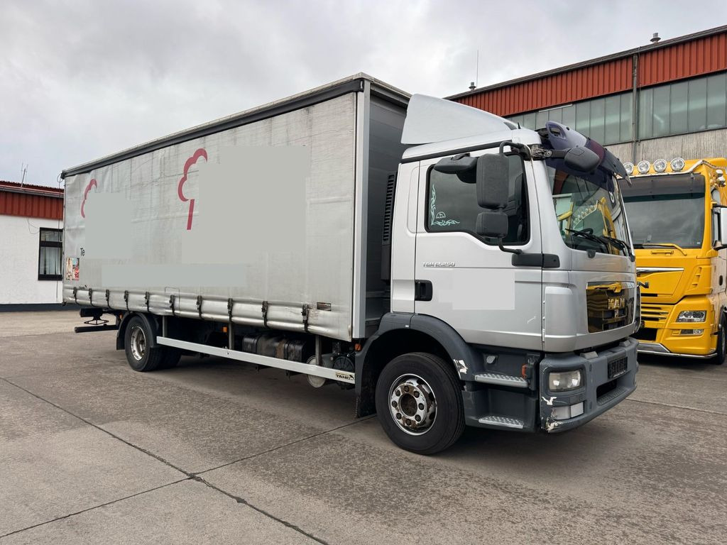 MAN 12.250 * MOTORBREMSE * KLIMA * GELASTET 14.000KG - Kamion šumar: slika MAN 12.250 * MOTORBREMSE * KLIMA * GELASTET 14.000KG - Kamion šumar MAN 12.250 * MOTORBREMSE * KLIMA * GELASTET 14.000KG - Kamion šumar: slika MAN 12.250 * MOTORBREMSE * KLIMA * GELASTET 14.000KG - Kamion šumar