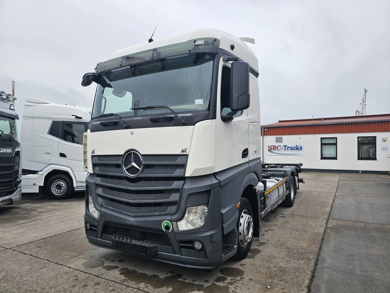 Mercedes-Benz ACTROS 2542 * VOLLLUFT * RETARDER * STANDH * BÄR - Kamion-šasija: slika Mercedes-Benz ACTROS 2542 * VOLLLUFT * RETARDER * STANDH * BÄR - Kamion-šasija Mercedes-Benz ACTROS 2542 * VOLLLUFT * RETARDER * STANDH * BÄR - Kamion-šasija: slika Mercedes-Benz ACTROS 2542 * VOLLLUFT * RETARDER * STANDH * BÄR - Kamion-šasija
