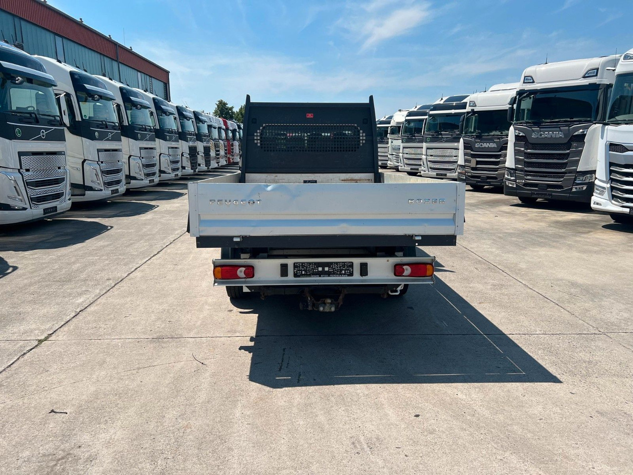 Peugeot Boxer * EURO 6 * 7 SITZER * 4 TÜRER * SCHALTGETR - Dostavno vozilo s ravnom platformom, Dostavno vozilo s dvostrukom kabinom: slika Peugeot Boxer * EURO 6 * 7 SITZER * 4 TÜRER * SCHALTGETR - Dostavno vozilo s ravnom platformom, Dostavno vozilo s dvostrukom kabinom Peugeot Boxer * EURO 6 * 7 SITZER * 4 TÜRER * SCHALTGETR - Dostavno vozilo s ravnom platformom, Dostavno vozilo s dvostrukom kabinom: slika Peugeot Boxer * EURO 6 * 7 SITZER * 4 TÜRER * SCHALTGETR - Dostavno vozilo s ravnom platformom, Dostavno vozilo s dvostrukom kabinom