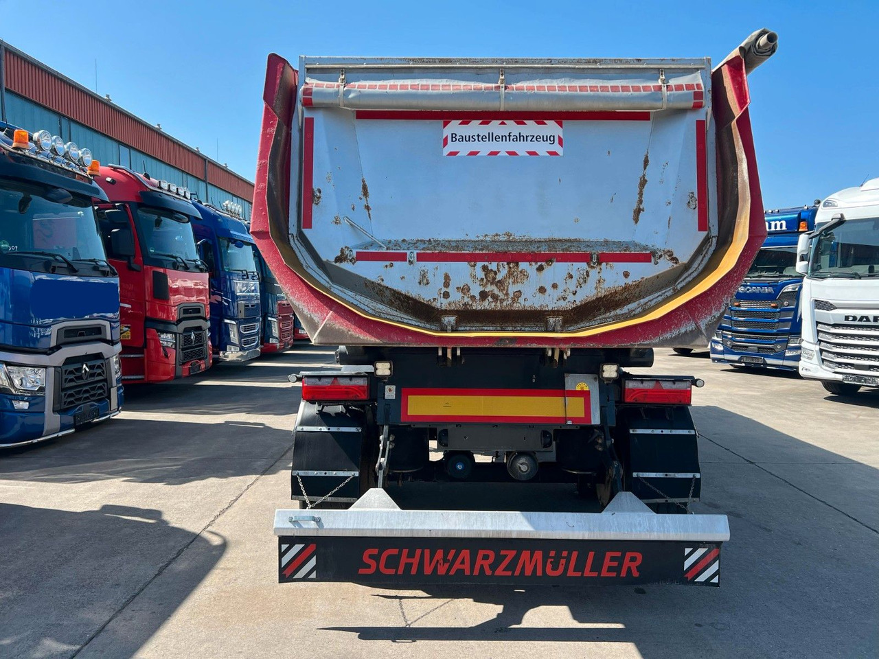 Schwarzmüller SM * KIPPER * 24 KUBIK * BPW * STAHLMULDE * - Kiper poluprikolica: slika Schwarzmüller SM * KIPPER * 24 KUBIK * BPW * STAHLMULDE * - Kiper poluprikolica Schwarzmüller SM * KIPPER * 24 KUBIK * BPW * STAHLMULDE * - Kiper poluprikolica: slika Schwarzmüller SM * KIPPER * 24 KUBIK * BPW * STAHLMULDE * - Kiper poluprikolica