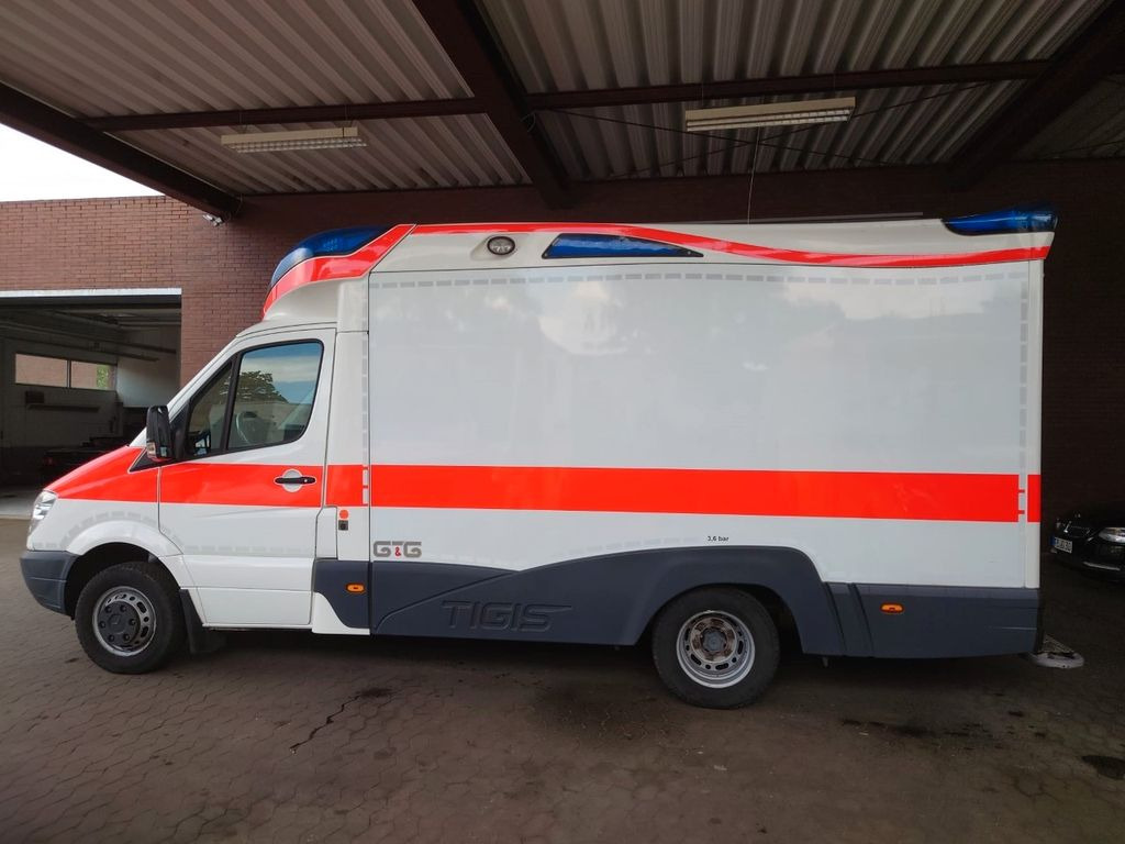 Mercedes-Benz RTW Tigis - Vozilo hitne pomoći: slika Mercedes-Benz RTW Tigis - Vozilo hitne pomoći Mercedes-Benz RTW Tigis - Vozilo hitne pomoći: slika Mercedes-Benz RTW Tigis - Vozilo hitne pomoći