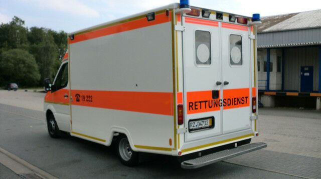 Vozilo hitne pomoći Mercedes-Benz Sprinter 516 WAS  12 Monate Garantie //: slika Vozilo hitne pomoći Mercedes-Benz Sprinter 516 WAS  12 Monate Garantie //