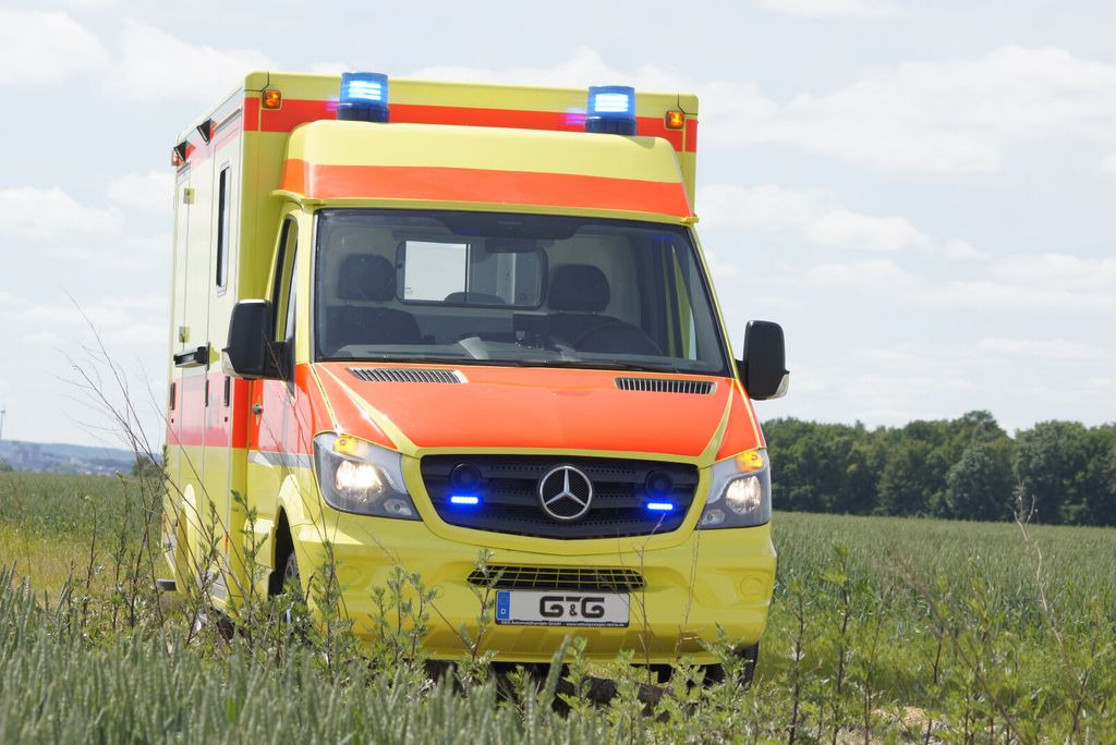 Mercedes-Benz Sprinter 519 // Mod. 2017 // 1 J Garantie // Mercedes-Benz Sprinter 519 // Mod. 2017 // 1 J Garantie // - Vozilo hitne pomoći: slika Mercedes-Benz Sprinter 519 // Mod. 2017 // 1 J Garantie // Mercedes-Benz Sprinter 519 // Mod. 2017 // 1 J Garantie // - Vozilo hitne pomoći Mercedes-Benz Sprinter 519 // Mod. 2017 // 1 J Garantie // Mercedes-Benz Sprinter 519 // Mod. 2017 // 1 J Garantie // - Vozilo hitne pomoći: slika Mercedes-Benz Sprinter 519 // Mod. 2017 // 1 J Garantie // Mercedes-Benz Sprinter 519 // Mod. 2017 // 1 J Garantie // - Vozilo hitne pomoći