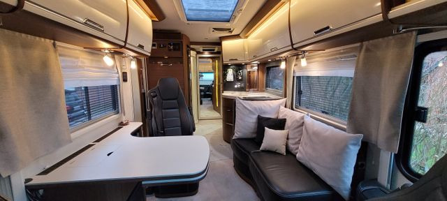 Niesmann + Bischoff Flair 880 BE - Integrirani kamper: slika Niesmann + Bischoff Flair 880 BE - Integrirani kamper Niesmann + Bischoff Flair 880 BE - Integrirani kamper: slika Niesmann + Bischoff Flair 880 BE - Integrirani kamper