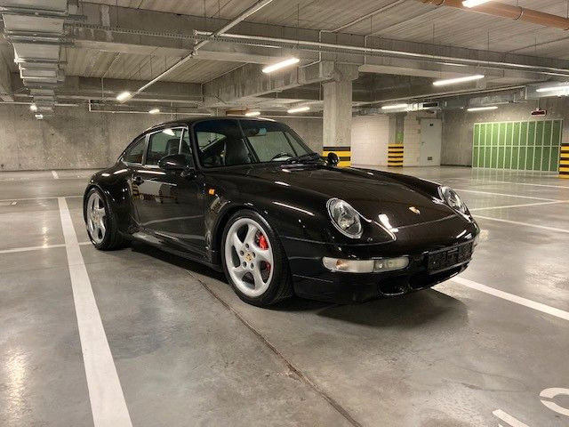 Porsche 993 4S - Coupe: slika Porsche 993 4S - Coupe Porsche 993 4S - Coupe: slika Porsche 993 4S - Coupe