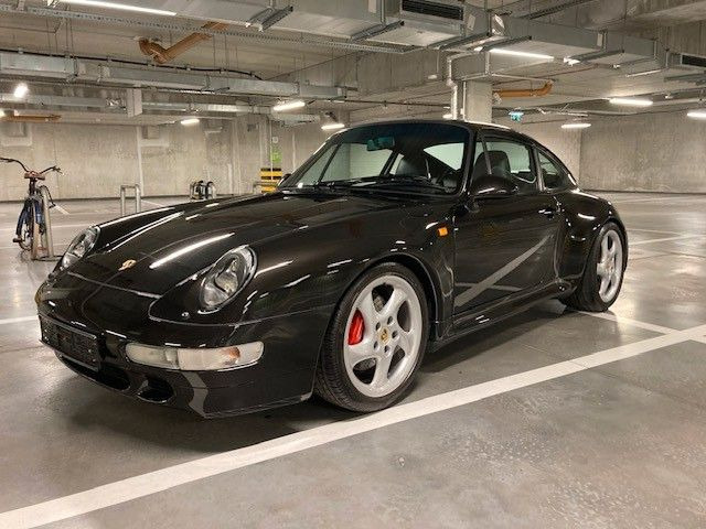 Porsche 993 4S - Coupe: slika Porsche 993 4S - Coupe Porsche 993 4S - Coupe: slika Porsche 993 4S - Coupe