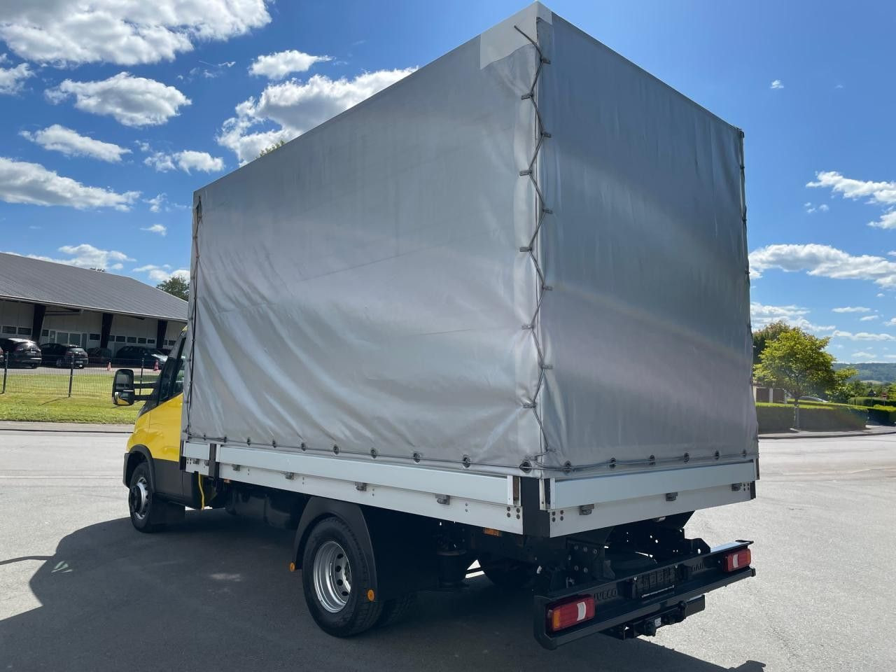 Iveco Daily 70C21HA8/P (72C) Euro6 Klima AHK Navi ZV - Dostavno vozilo s ceradom: slika Iveco Daily 70C21HA8/P (72C) Euro6 Klima AHK Navi ZV - Dostavno vozilo s ceradom Iveco Daily 70C21HA8/P (72C) Euro6 Klima AHK Navi ZV - Dostavno vozilo s ceradom: slika Iveco Daily 70C21HA8/P (72C) Euro6 Klima AHK Navi ZV - Dostavno vozilo s ceradom