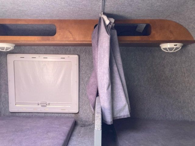 Transporter kontejnera/ Kamion s izmjenjivim sanducima Iveco Stralis AT190S31/FP CM TOPSLEEPER Euro5 Intarder: slika Transporter kontejnera/ Kamion s izmjenjivim sanducima Iveco Stralis AT190S31/FP CM TOPSLEEPER Euro5 Intarder