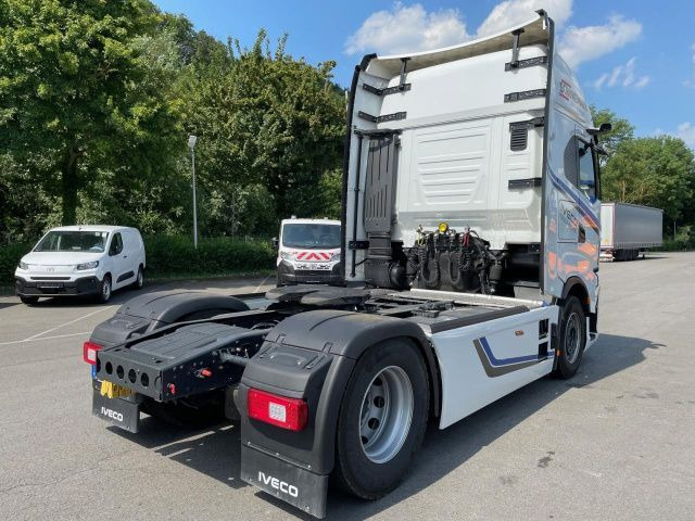 Iveco S-Way AS440S50T/P Euro6 Intarder Klima Navi ZV - Tegljač: slika Iveco S-Way AS440S50T/P Euro6 Intarder Klima Navi ZV - Tegljač Iveco S-Way AS440S50T/P Euro6 Intarder Klima Navi ZV - Tegljač: slika Iveco S-Way AS440S50T/P Euro6 Intarder Klima Navi ZV - Tegljač