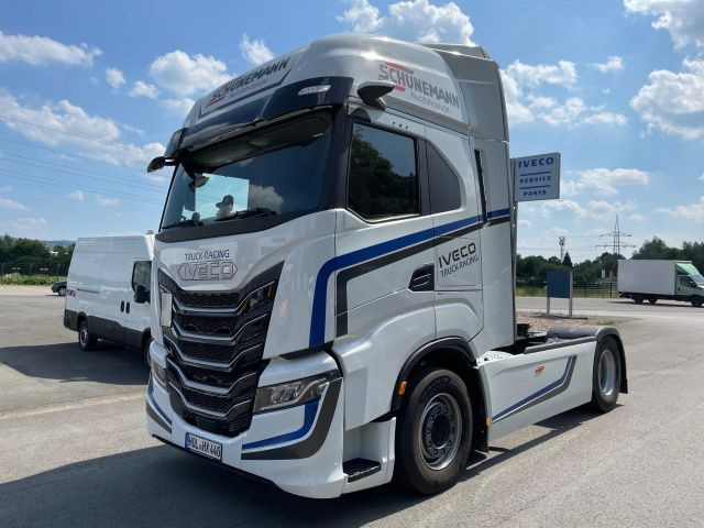 Iveco S-Way AS440S50T/P Euro6 Intarder Klima Navi ZV - Tegljač: slika Iveco S-Way AS440S50T/P Euro6 Intarder Klima Navi ZV - Tegljač Iveco S-Way AS440S50T/P Euro6 Intarder Klima Navi ZV - Tegljač: slika Iveco S-Way AS440S50T/P Euro6 Intarder Klima Navi ZV - Tegljač