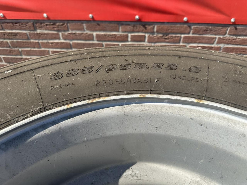 4 Banden 385/65/22.5 - Nieuw - Guma za Kamion: slika 4 Banden 385/65/22.5 - Nieuw - Guma za Kamion 4 Banden 385/65/22.5 - Nieuw - Guma za Kamion: slika 4 Banden 385/65/22.5 - Nieuw - Guma za Kamion