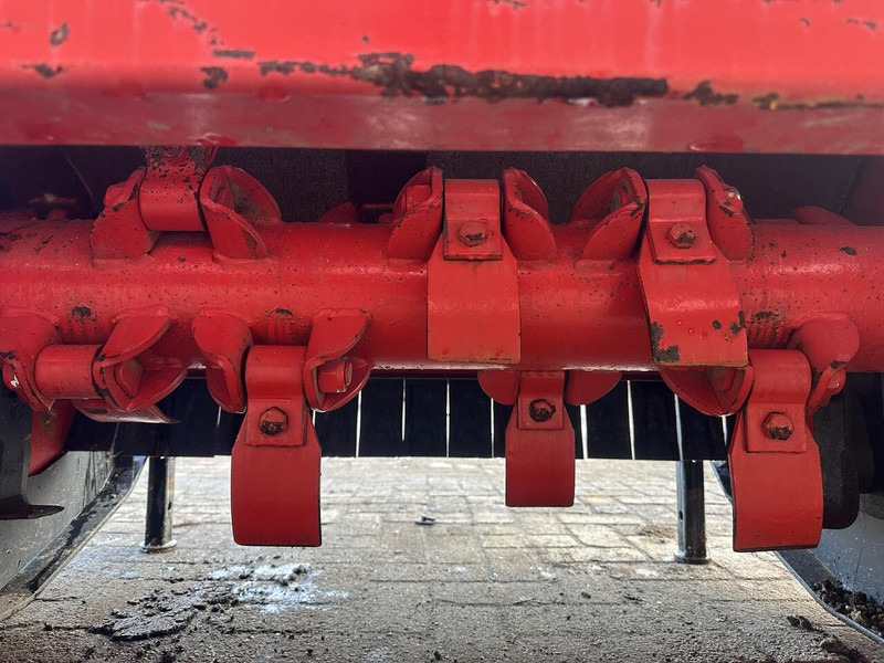 Agrator - Malčer: slika Agrator - Malčer Agrator - Malčer: slika Agrator - Malčer