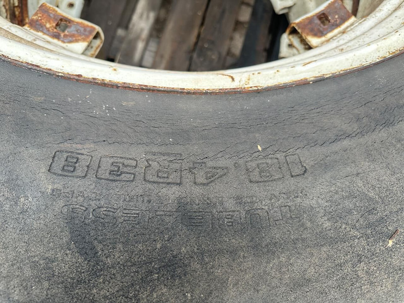 Goodyear banden - Gebruikt - Gume i felge: slika Goodyear banden - Gebruikt - Gume i felge Goodyear banden - Gebruikt - Gume i felge: slika Goodyear banden - Gebruikt - Gume i felge