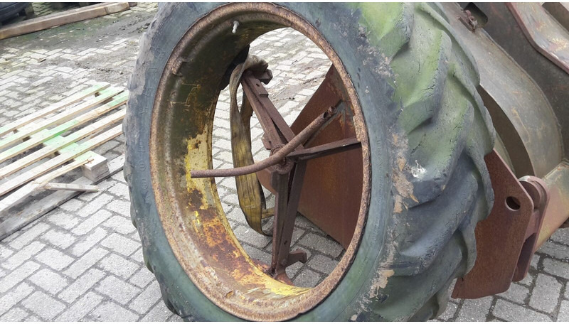 Goodyear dubbellucht - Guma za Poljoprivredni strojevi: slika Goodyear dubbellucht - Guma za Poljoprivredni strojevi Goodyear dubbellucht - Guma za Poljoprivredni strojevi: slika Goodyear dubbellucht - Guma za Poljoprivredni strojevi