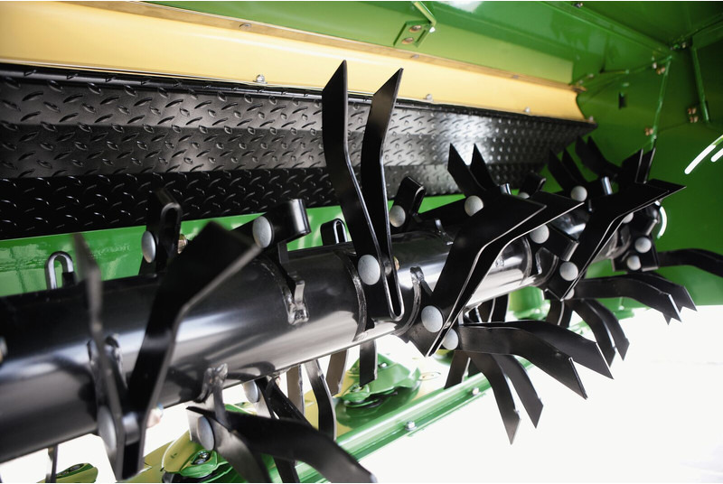 Krone Triple maaiers - Kosilica: slika Krone Triple maaiers - Kosilica Krone Triple maaiers - Kosilica: slika Krone Triple maaiers - Kosilica