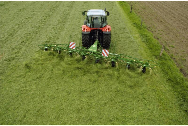 Krone gedragen schudders KW - Prevrtač sijena/ Grabulje: slika Krone gedragen schudders KW - Prevrtač sijena/ Grabulje Krone gedragen schudders KW - Prevrtač sijena/ Grabulje: slika Krone gedragen schudders KW - Prevrtač sijena/ Grabulje