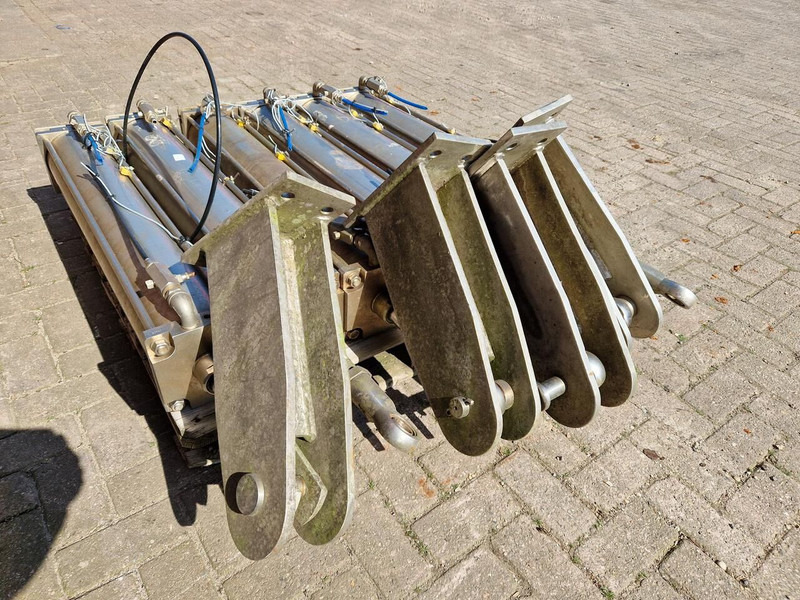 Luchtcilinders - Gebruikt - Hidraulični cilindar: slika Luchtcilinders - Gebruikt - Hidraulični cilindar Luchtcilinders - Gebruikt - Hidraulični cilindar: slika Luchtcilinders - Gebruikt - Hidraulični cilindar