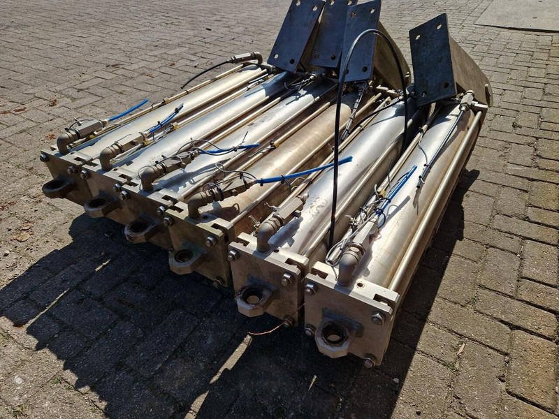 Luchtcilinders - Gebruikt - Hidraulični cilindar: slika Luchtcilinders - Gebruikt - Hidraulični cilindar Luchtcilinders - Gebruikt - Hidraulični cilindar: slika Luchtcilinders - Gebruikt - Hidraulični cilindar