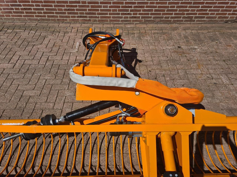 Onbekend Maaikorf - Korpa: slika Onbekend Maaikorf - Korpa Onbekend Maaikorf - Korpa: slika Onbekend Maaikorf - Korpa