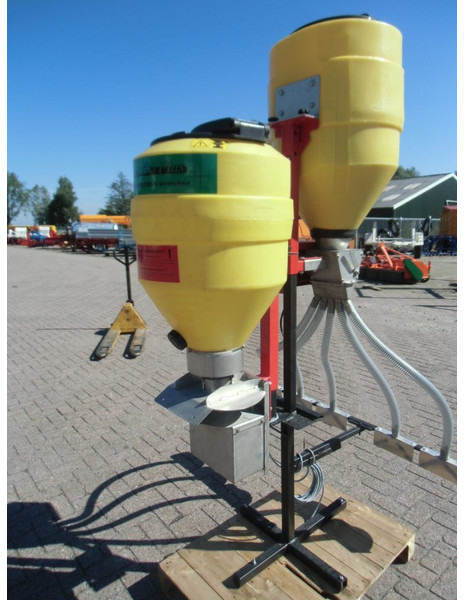 Onbekend Zaaimachine/strooier - Rasipač gnojiva: slika Onbekend Zaaimachine/strooier - Rasipač gnojiva Onbekend Zaaimachine/strooier - Rasipač gnojiva: slika Onbekend Zaaimachine/strooier - Rasipač gnojiva