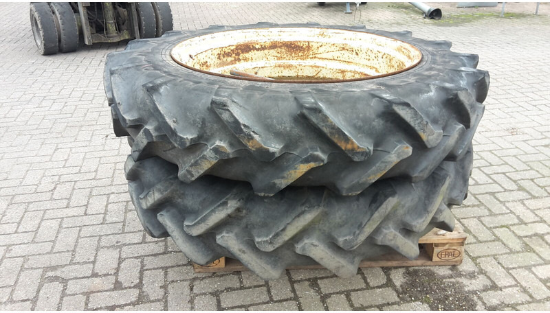 Pirelli - Gume i felge: slika Pirelli - Gume i felge Pirelli - Gume i felge: slika Pirelli - Gume i felge