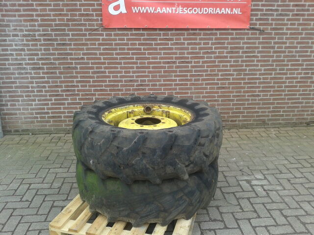 Pirelli - Gume i felge: slika Pirelli - Gume i felge Pirelli - Gume i felge: slika Pirelli - Gume i felge