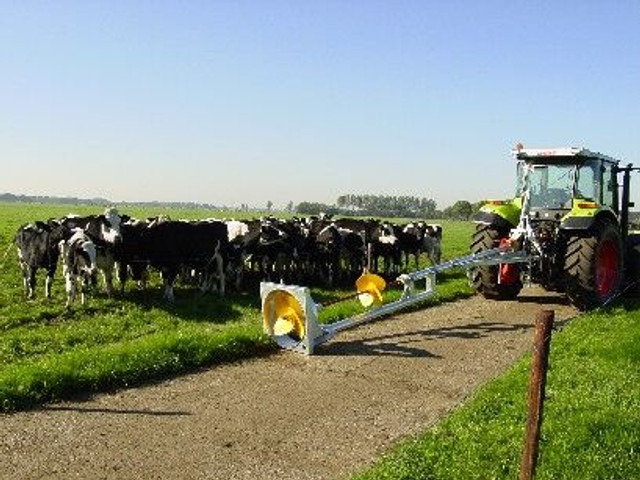 Reck mixers - Rasipač gnojiva: slika Reck mixers - Rasipač gnojiva Reck mixers - Rasipač gnojiva: slika Reck mixers - Rasipač gnojiva