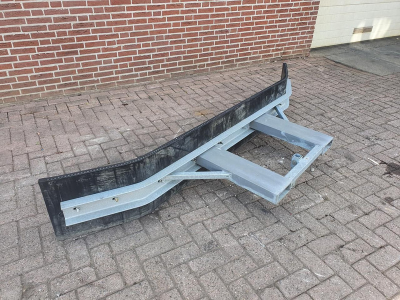 Rubberschuif modderschuif - Oprema za obradu tla: slika Rubberschuif modderschuif - Oprema za obradu tla Rubberschuif modderschuif - Oprema za obradu tla: slika Rubberschuif modderschuif - Oprema za obradu tla