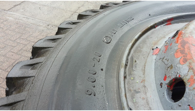 Vredenstein banden - Gume i felge: slika Vredenstein banden - Gume i felge Vredenstein banden - Gume i felge: slika Vredenstein banden - Gume i felge