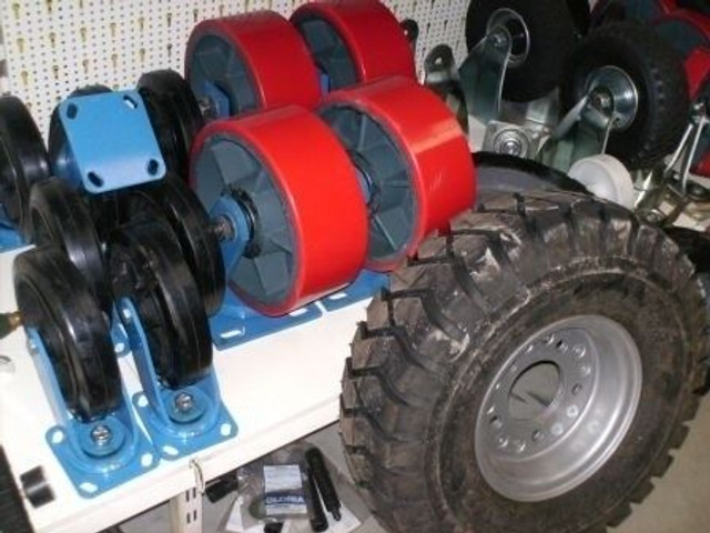 Zwenkwielen en bok wielen - Gume i felge: slika Zwenkwielen en bok wielen - Gume i felge Zwenkwielen en bok wielen - Gume i felge: slika Zwenkwielen en bok wielen - Gume i felge