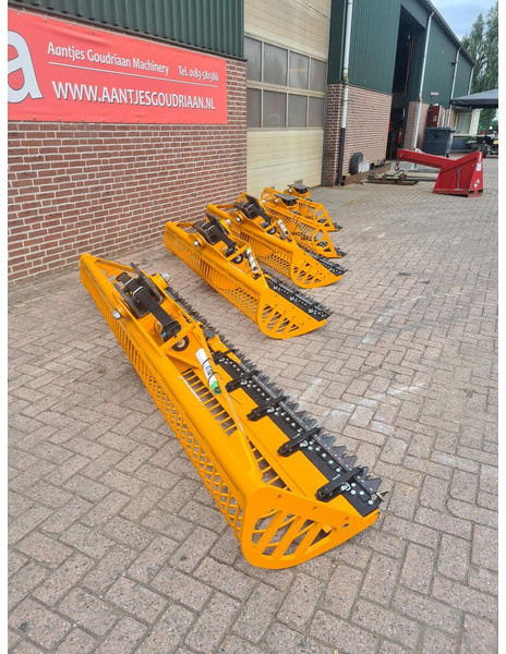 Grote vooraad maaikorfen - Korpa: slika grote vooraad maaikorfen - Korpa Grote vooraad maaikorfen - Korpa: slika grote vooraad maaikorfen - Korpa