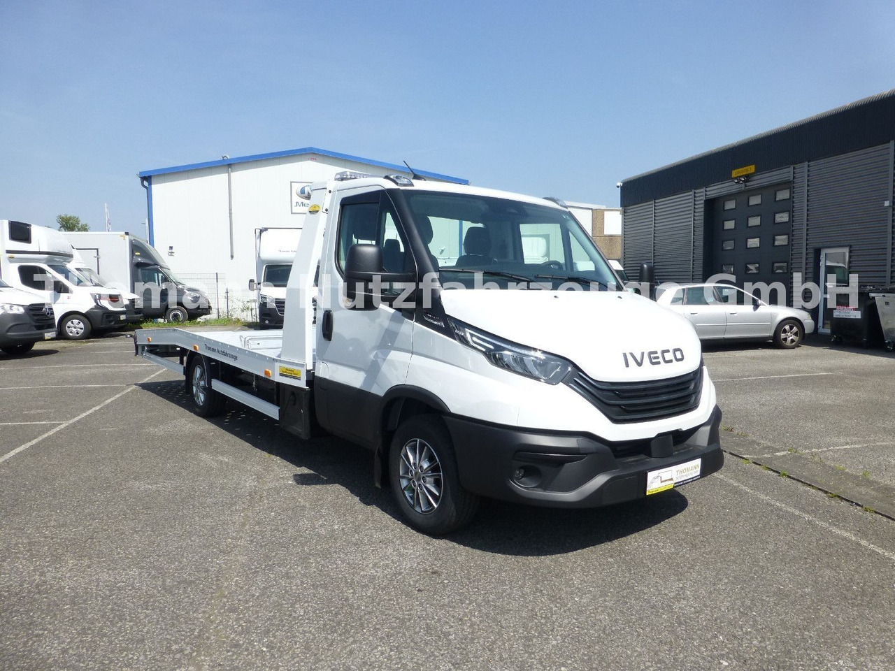 Iveco Daily 35S18 Autotransporter Aut. Luftfed. NAVI - Kamion za vuču: slika Iveco Daily 35S18 Autotransporter Aut. Luftfed. NAVI - Kamion za vuču Iveco Daily 35S18 Autotransporter Aut. Luftfed. NAVI - Kamion za vuču: slika Iveco Daily 35S18 Autotransporter Aut. Luftfed. NAVI - Kamion za vuču