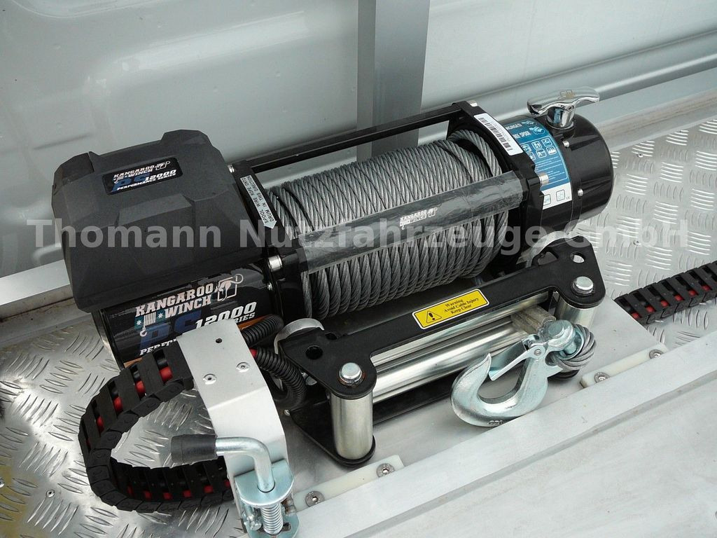 Novi Kamion za vuču, Dostavno vozilo Iveco Daily 35S18 Autotransporter Klimaaut. Premium Iveco Daily 35S18 Autotransporter Klimaaut. Premium: slika Novi Kamion za vuču, Dostavno vozilo Iveco Daily 35S18 Autotransporter Klimaaut. Premium Iveco Daily 35S18 Autotransporter Klimaaut. Premium