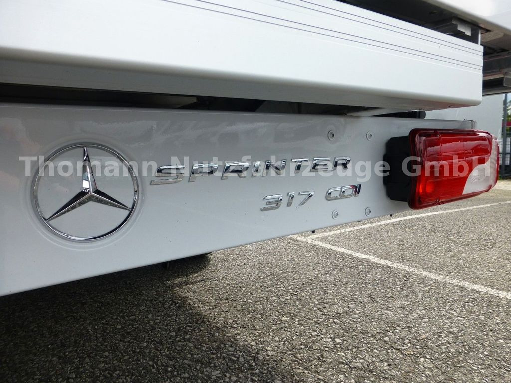 Novi Dostavno vozilo sa zatvorenim sandukom Mercedes-Benz Sprinter 317 CDI Koffer Türen Premium: slika Novi Dostavno vozilo sa zatvorenim sandukom Mercedes-Benz Sprinter 317 CDI Koffer Türen Premium