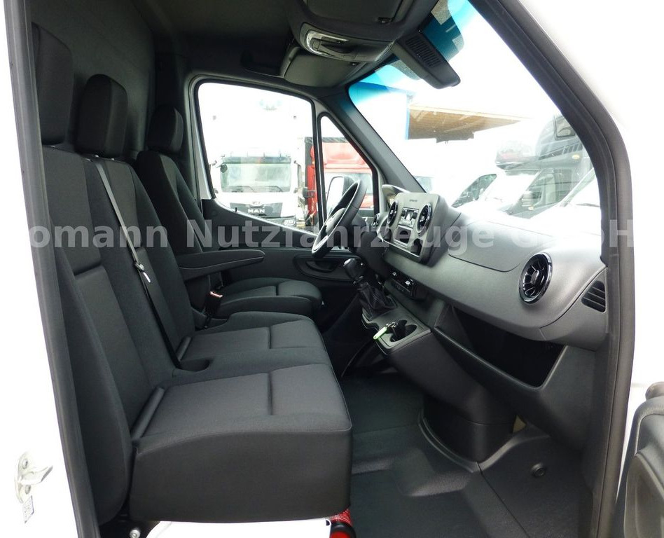 Novi Dostavno vozilo sa zatvorenim sandukom Mercedes-Benz Sprinter 317 CDI Koffer Türen Premium: slika Novi Dostavno vozilo sa zatvorenim sandukom Mercedes-Benz Sprinter 317 CDI Koffer Türen Premium