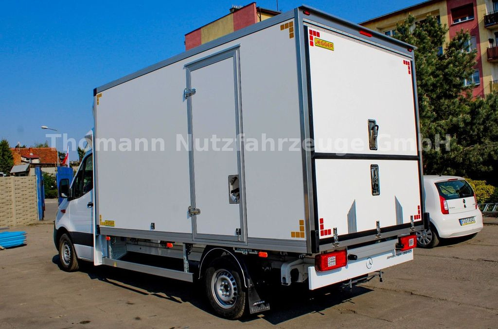 Mercedes-Benz Sprinter 319 CDI Kühlkammer/Verkauf - Dostavno vozilo hladnjača: slika Mercedes-Benz Sprinter 319 CDI Kühlkammer/Verkauf - Dostavno vozilo hladnjača Mercedes-Benz Sprinter 319 CDI Kühlkammer/Verkauf - Dostavno vozilo hladnjača: slika Mercedes-Benz Sprinter 319 CDI Kühlkammer/Verkauf - Dostavno vozilo hladnjača