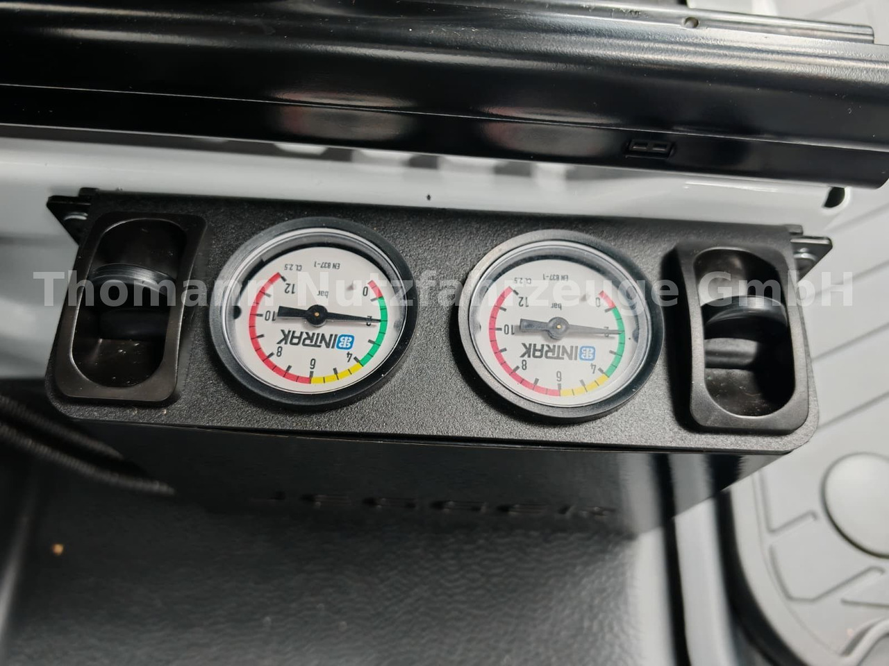 Dostavno vozilo hladnjača Mercedes-Benz Sprinter 319 CDI Kühlkoffer Xarios 300 LBW: slika Dostavno vozilo hladnjača Mercedes-Benz Sprinter 319 CDI Kühlkoffer Xarios 300 LBW